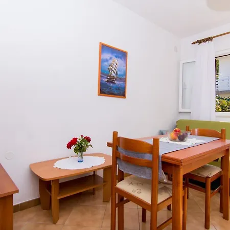 Holidays Apartments Slanada With Terrace And Sea View, Near The Beach & Town Trogir, Free Parking, Quiet Place On Peninsula Ciovo Exterior foto
