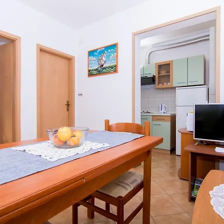 Holidays Apartments Slanada With Terrace And Sea View, Near The Beach & Town Trogir, Free Parking, Quiet Place On Peninsula Ciovo Exterior foto