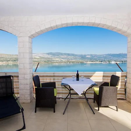 Holidays Apartments Slanada With Terrace And Sea View, Near The Beach & Town Trogir, Free Parking, Quiet Place On Peninsula Ciovo Exterior foto
