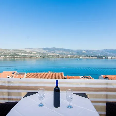 Holidays Apartments Slanada With Terrace And Sea View, Near The Beach & Town Trogir, Free Parking, Quiet Place On Peninsula Ciovo Exterior foto