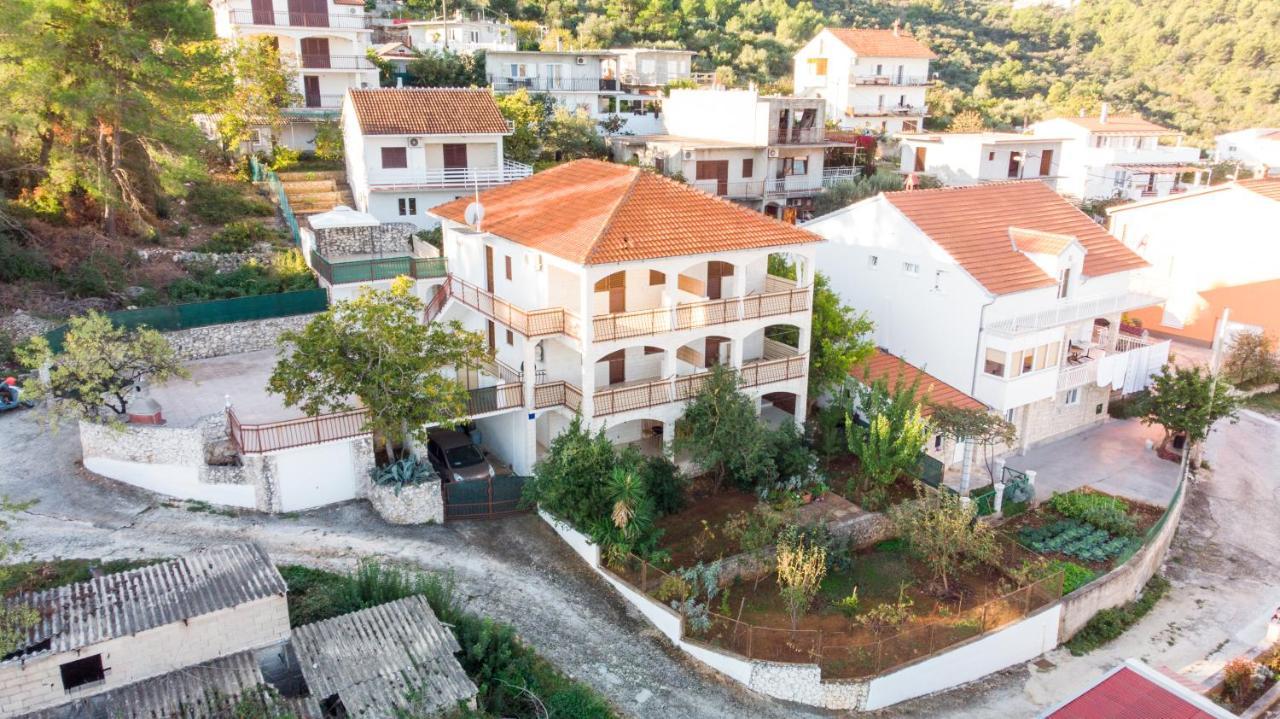 Apartment Holidays Slanada With Terrace And Sea View, Near The & Town Trogir, Free Parking, Quiet Place On Peninsula Ciovo