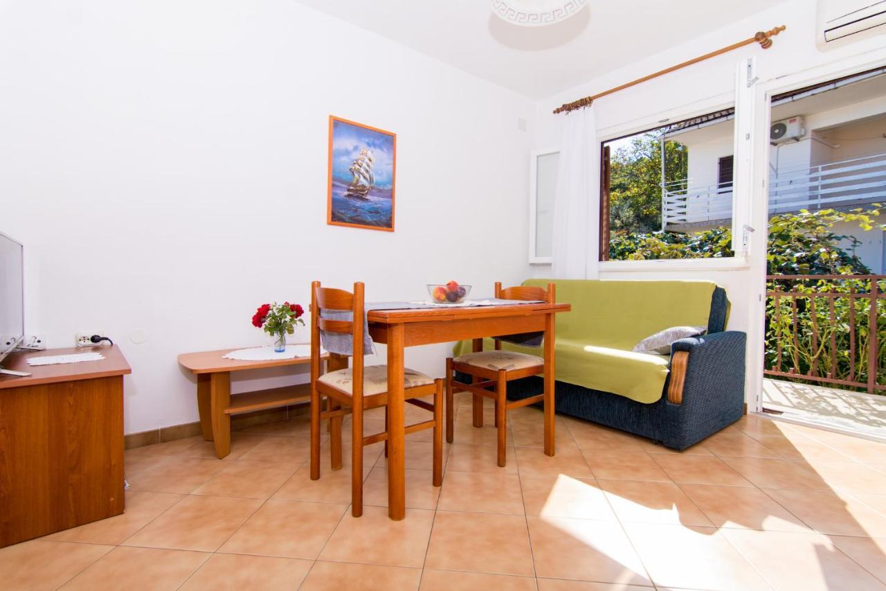 Holidays Slanada With Terrace And Sea View, Near The & Town Trogir, Free Parking, Quiet Place On Peninsula Ciovo Apartment Trogir