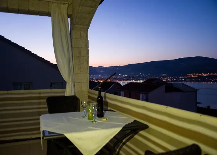 Holidays Apartments Slanada With Terrace And Sea View, Near The Beach & Town Trogir, Free Parking, Quiet Place On Peninsula Ciovo