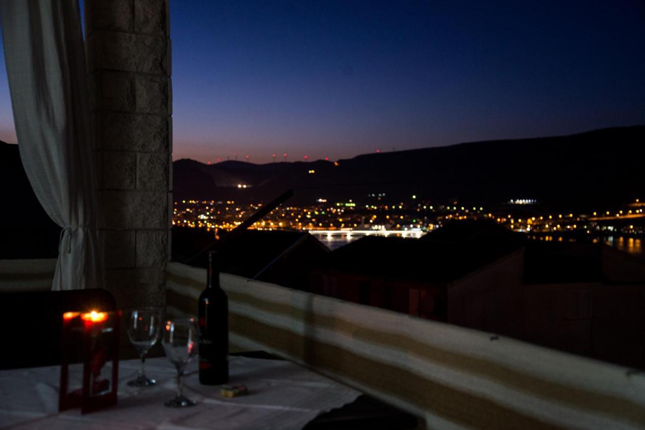 Holidays Slanada With Terrace And Sea View, Near The & Town Trogir, Free Parking, Quiet Place On Peninsula Ciovo
