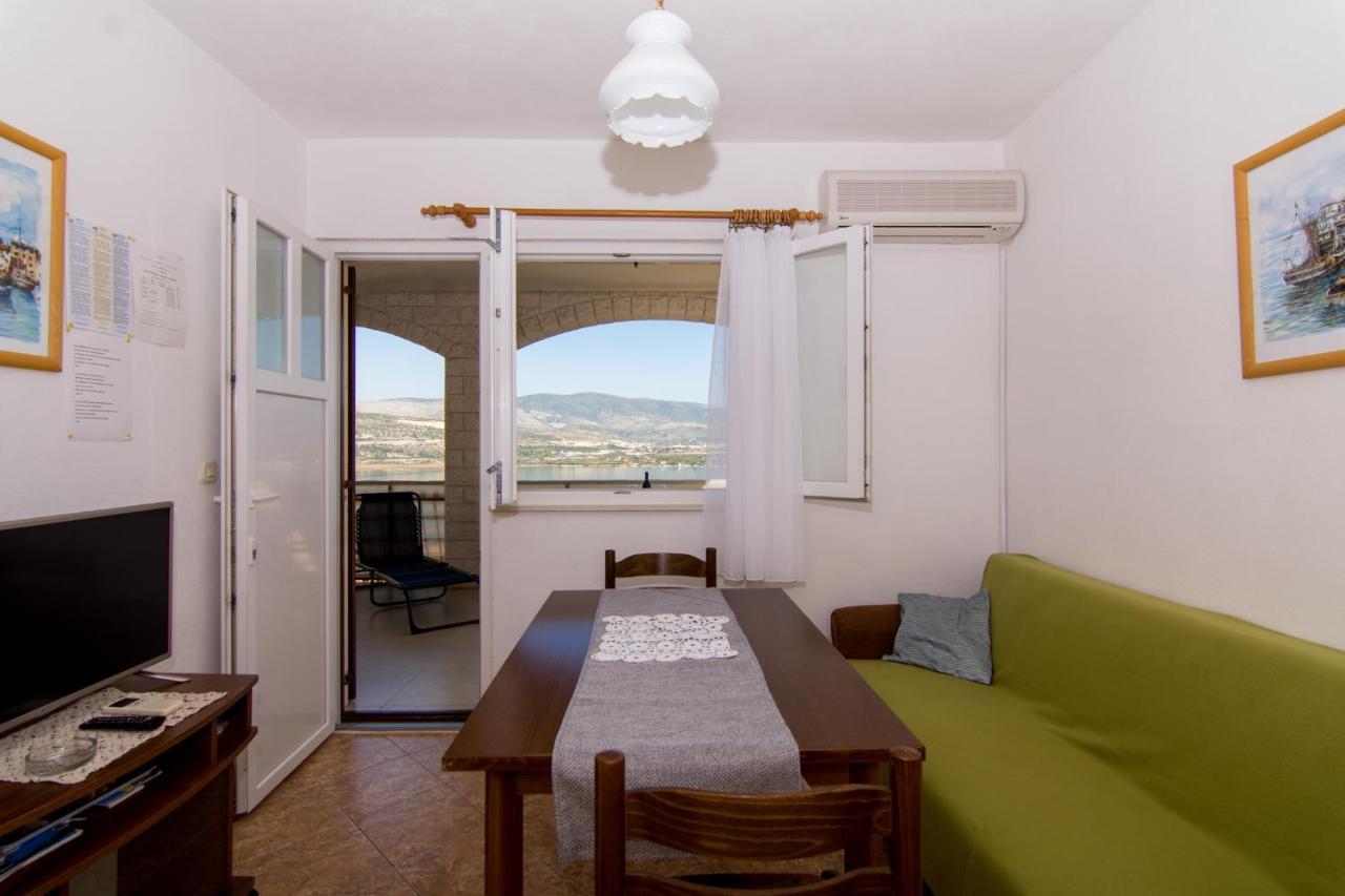Holidays Slanada With Terrace And Sea View, Near The & Town Trogir, Free Parking, Quiet Place On Peninsula Ciovo * Trogir