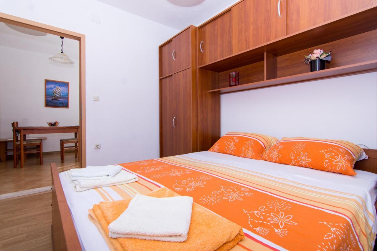 Holidays Slanada With Terrace And Sea View, Near The & Town Trogir, Free Parking, Quiet Place On Peninsula Ciovo Lägenhet